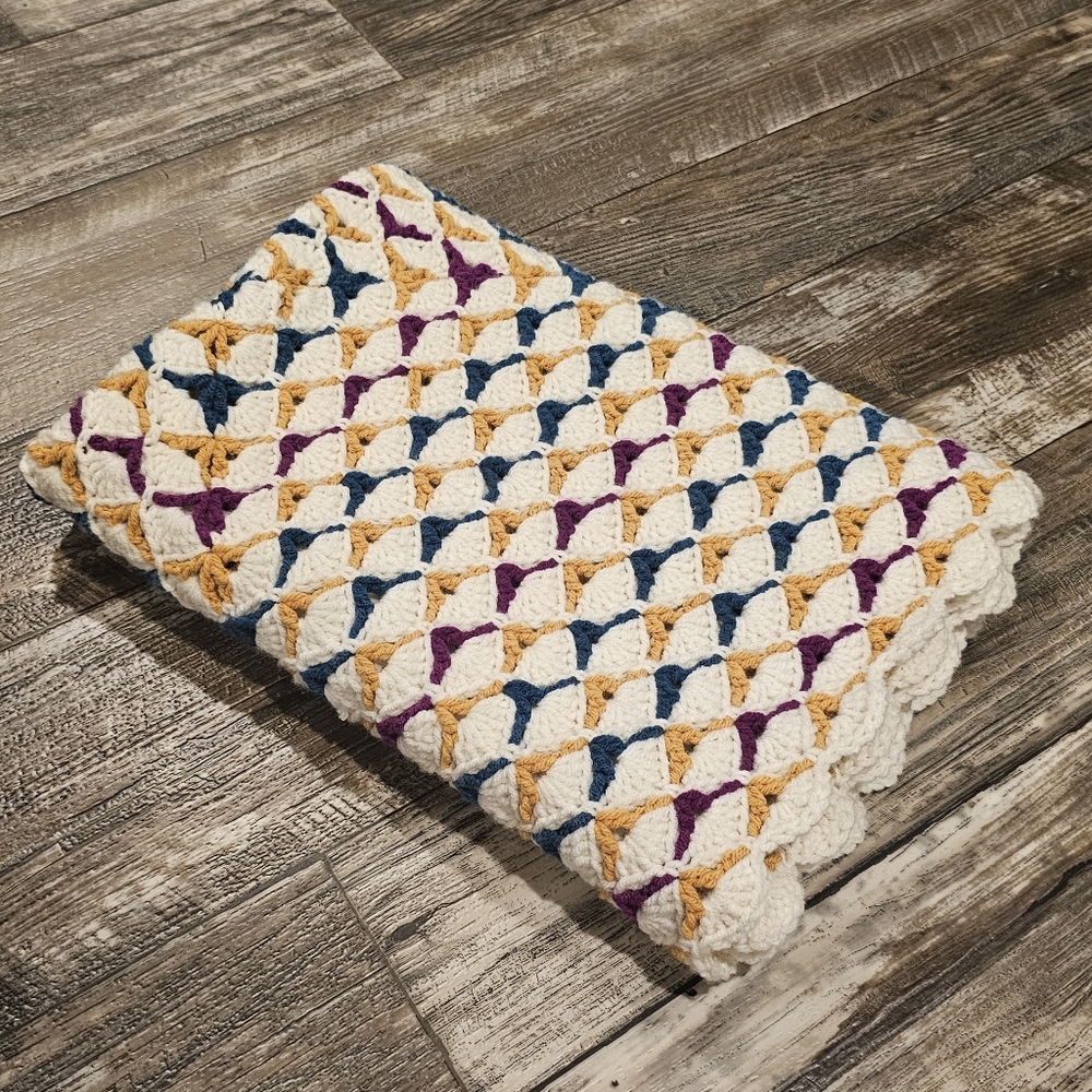NEW Crochet Baby Blanket - Picture 3 of 3